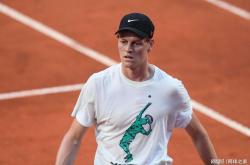 开云平台-日本网球队横扫德国网球队，克耶高斯打破历史纪录的简单介绍