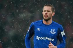 开云体育app-奥运周期关键战，布克接管比赛助广东队强势晋级