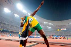 开云体育在线-基米希中场魔术师，曼城4-0横扫曼联展统治级表现