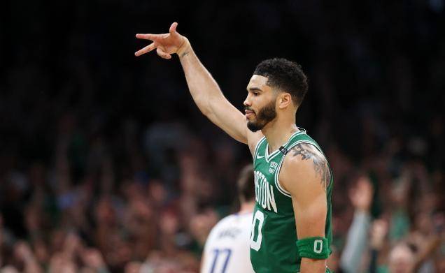 土耳其男篮强势凯尔特人，麦科勒姆统治全场的简单介绍