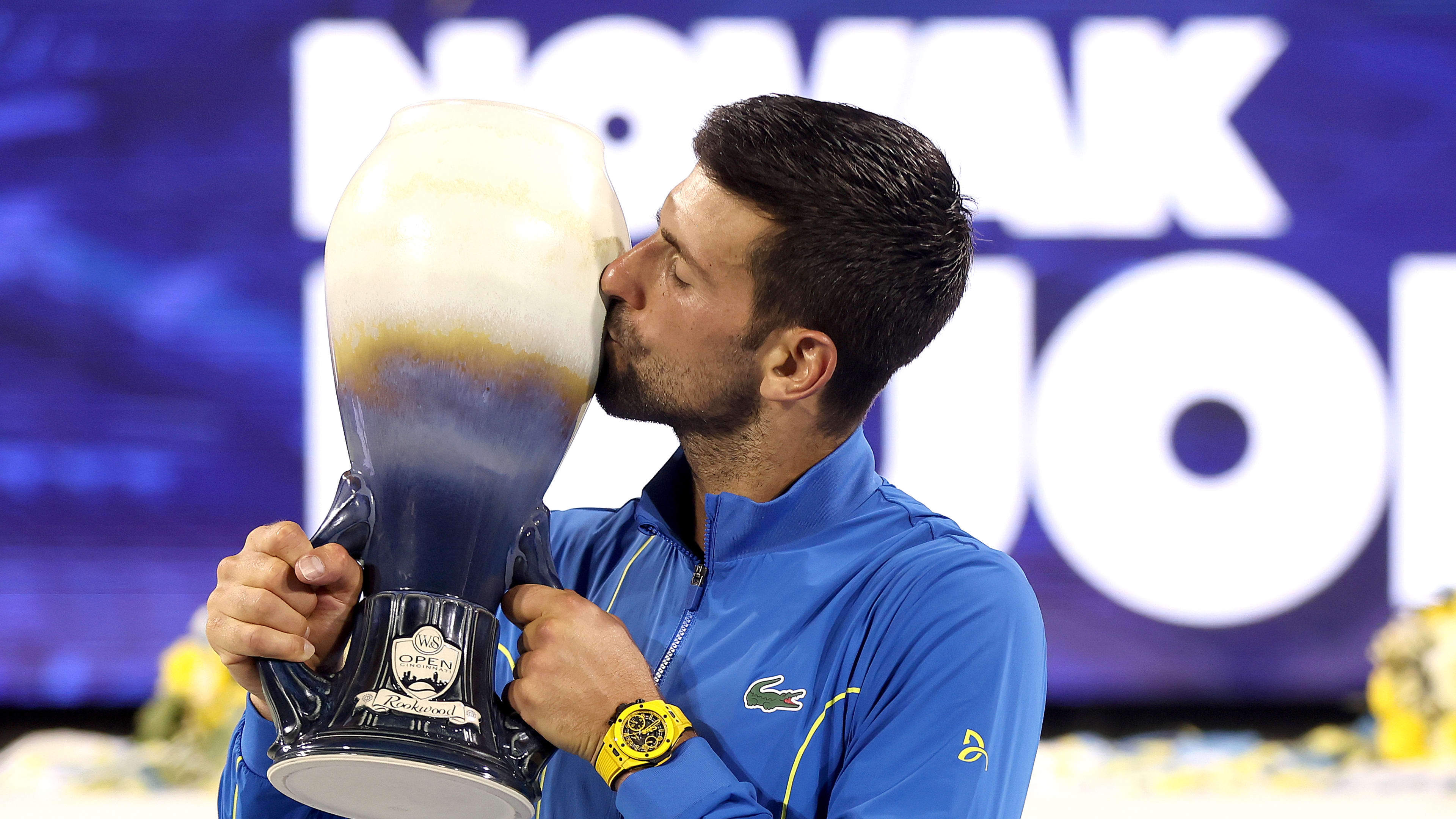 包含ATP总决赛绝杀联合杯，德约科维奇刷新纪录的词条