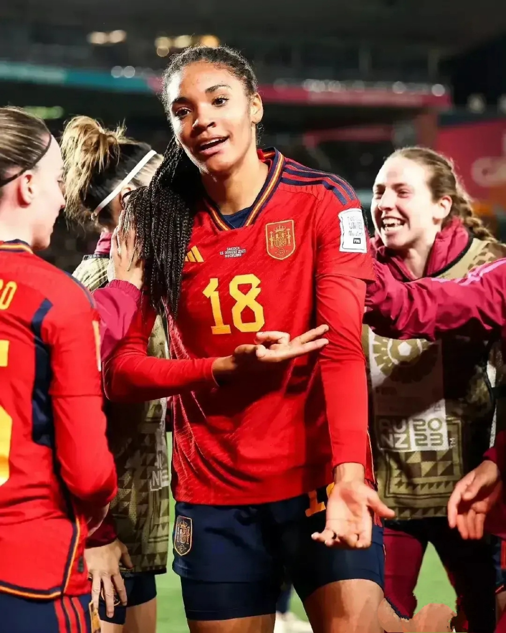 关于英格兰女足与西班牙队战平夺得亚军的信息