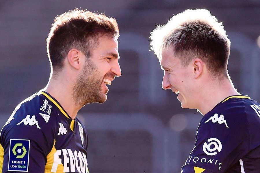 尼姆客场不敌里加尔德,遭遇连败 尼姆客场不敌里加尔德,遭遇连败