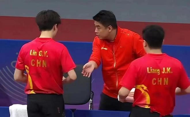 法国队轻取瑞典队，梁靖崑点燃赛场的简单介绍