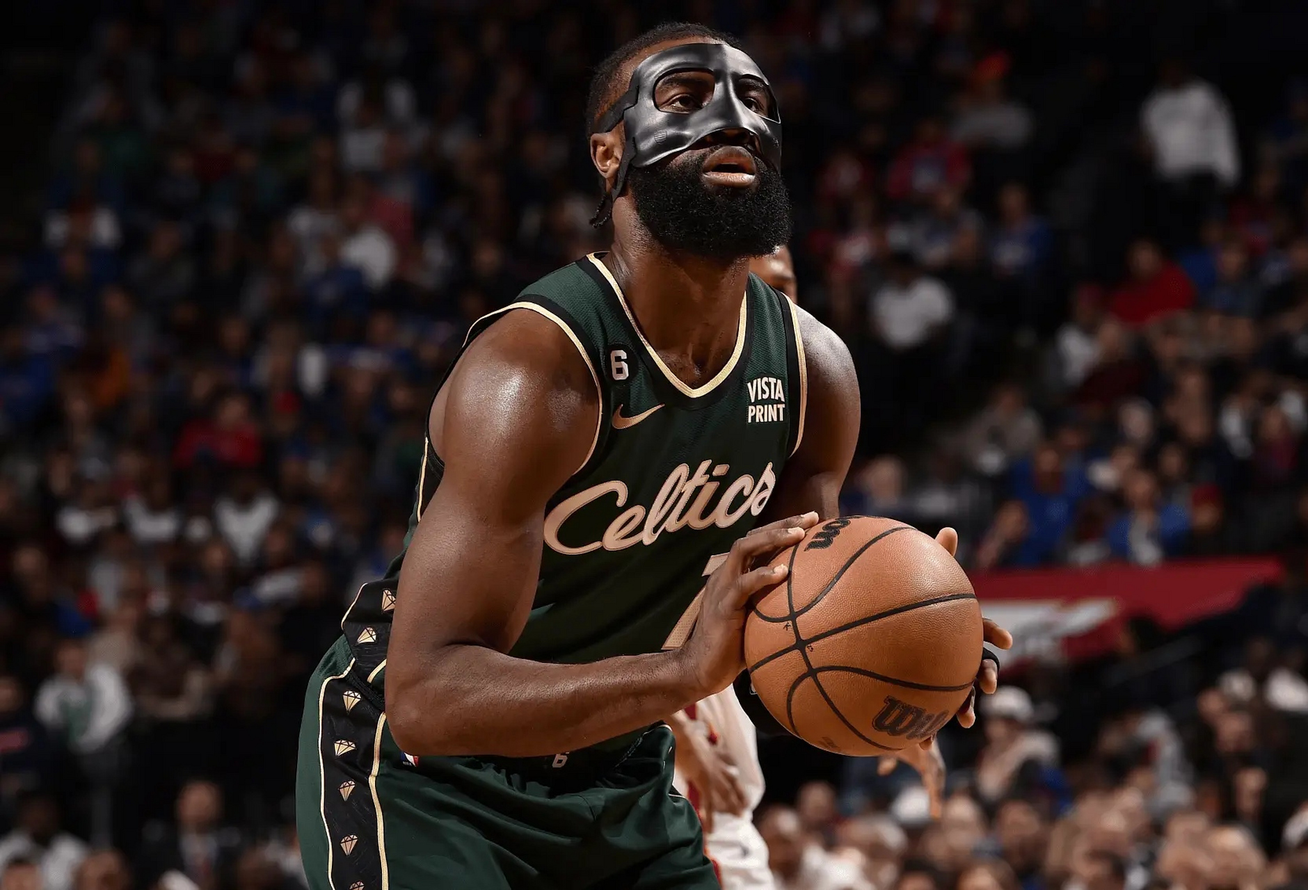 凯尔特人绝杀篮网B队，哈登完成帽子戏法的简单介绍