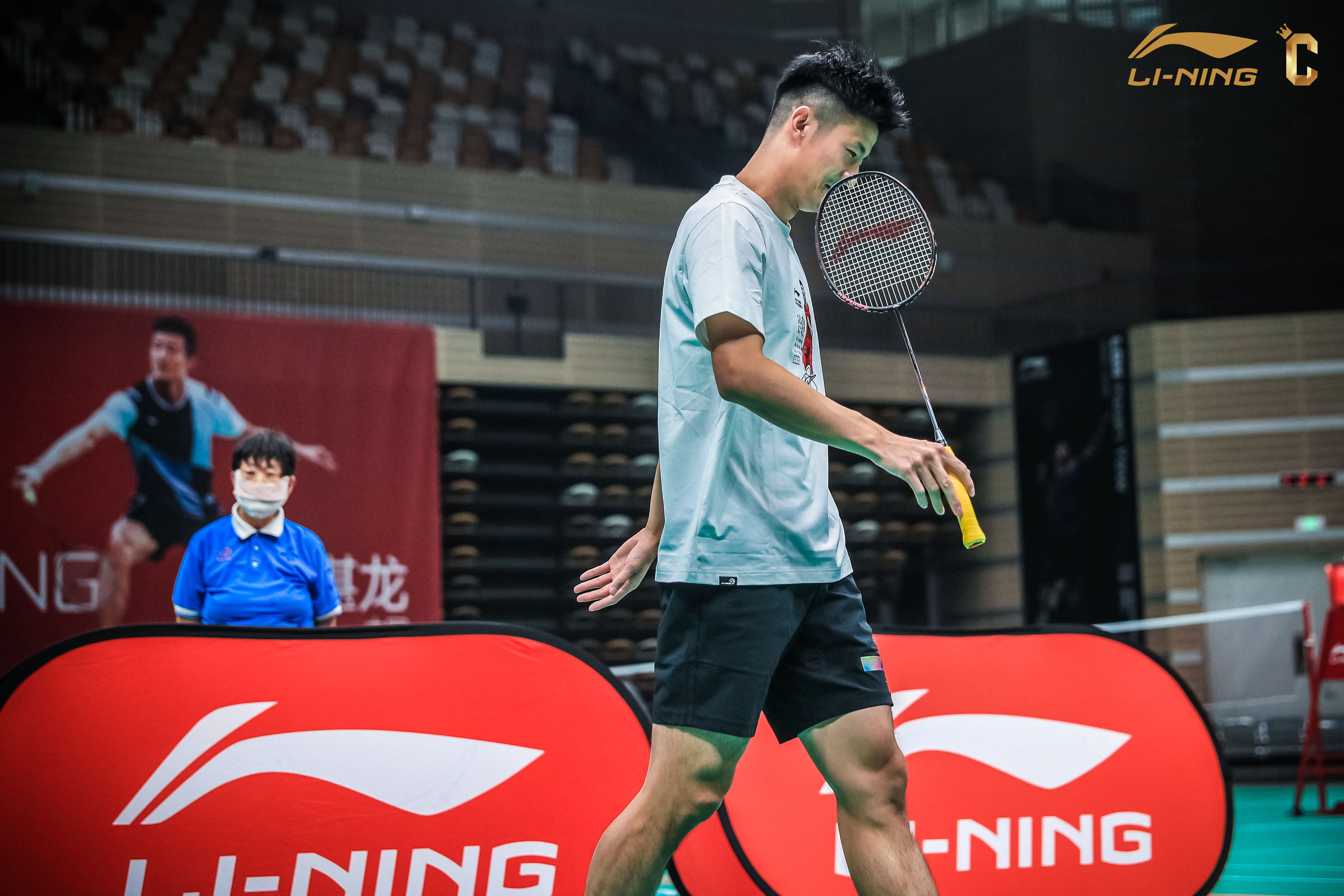 法国羽毛球队爆冷中国羽毛球队，谌龙关键制胜的简单介绍