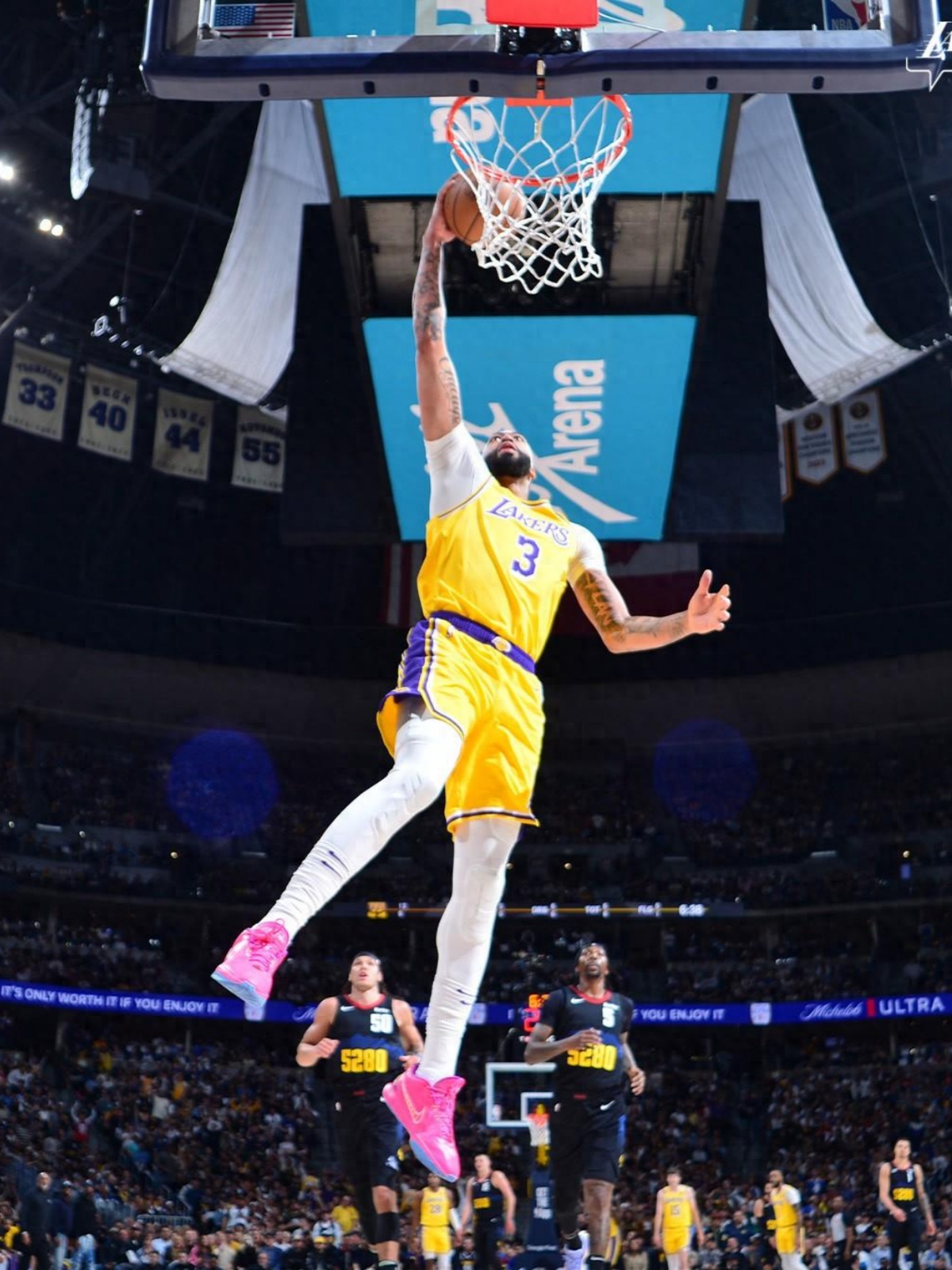 包含门兴格拉德巴赫绝杀，取得关键胜利的词条