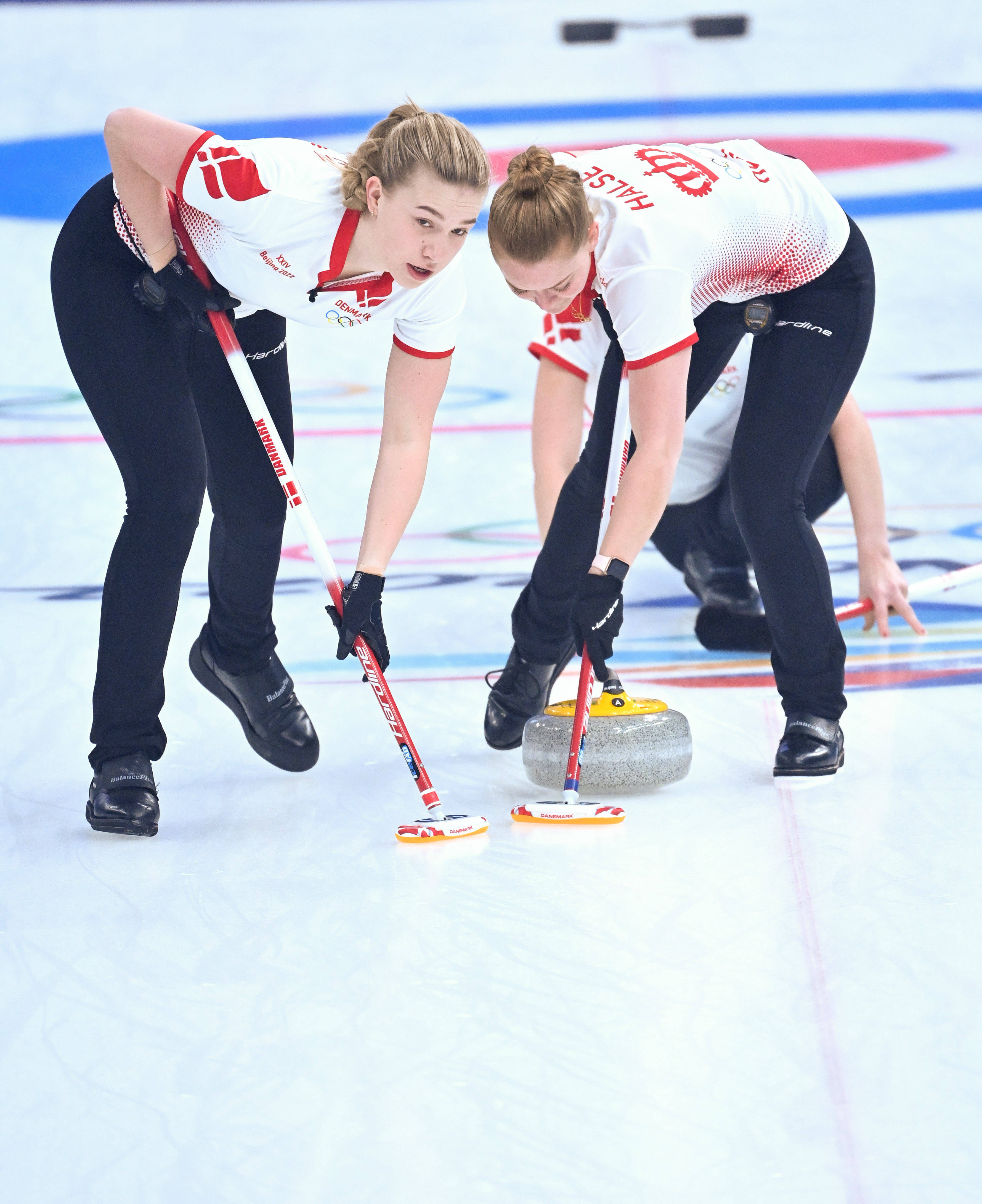 丹麦队险胜日本队，马琳扛起全队