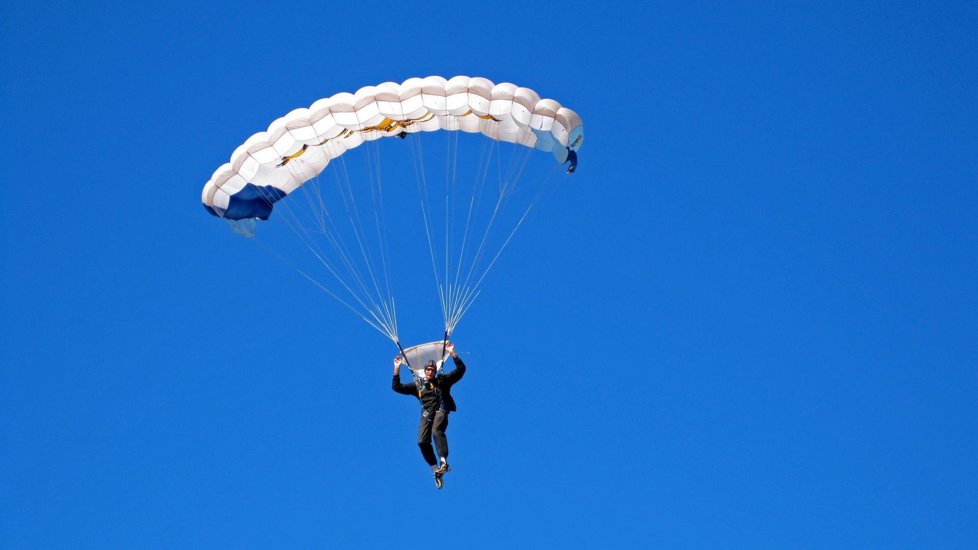 巨星闪光与团队碾压，阿什拉夫与巴拉圭如何重新定义足球胜利